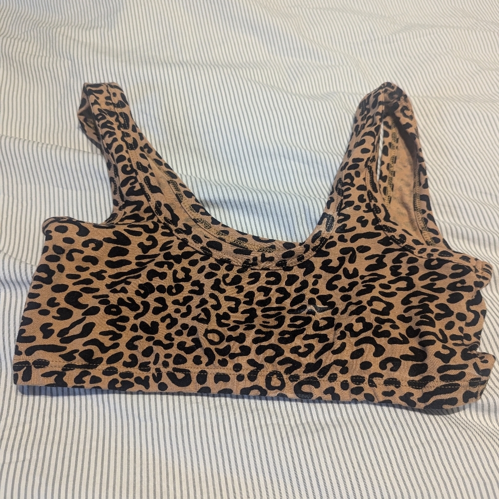 ARQ Scoopneck Leopard Print Bra M